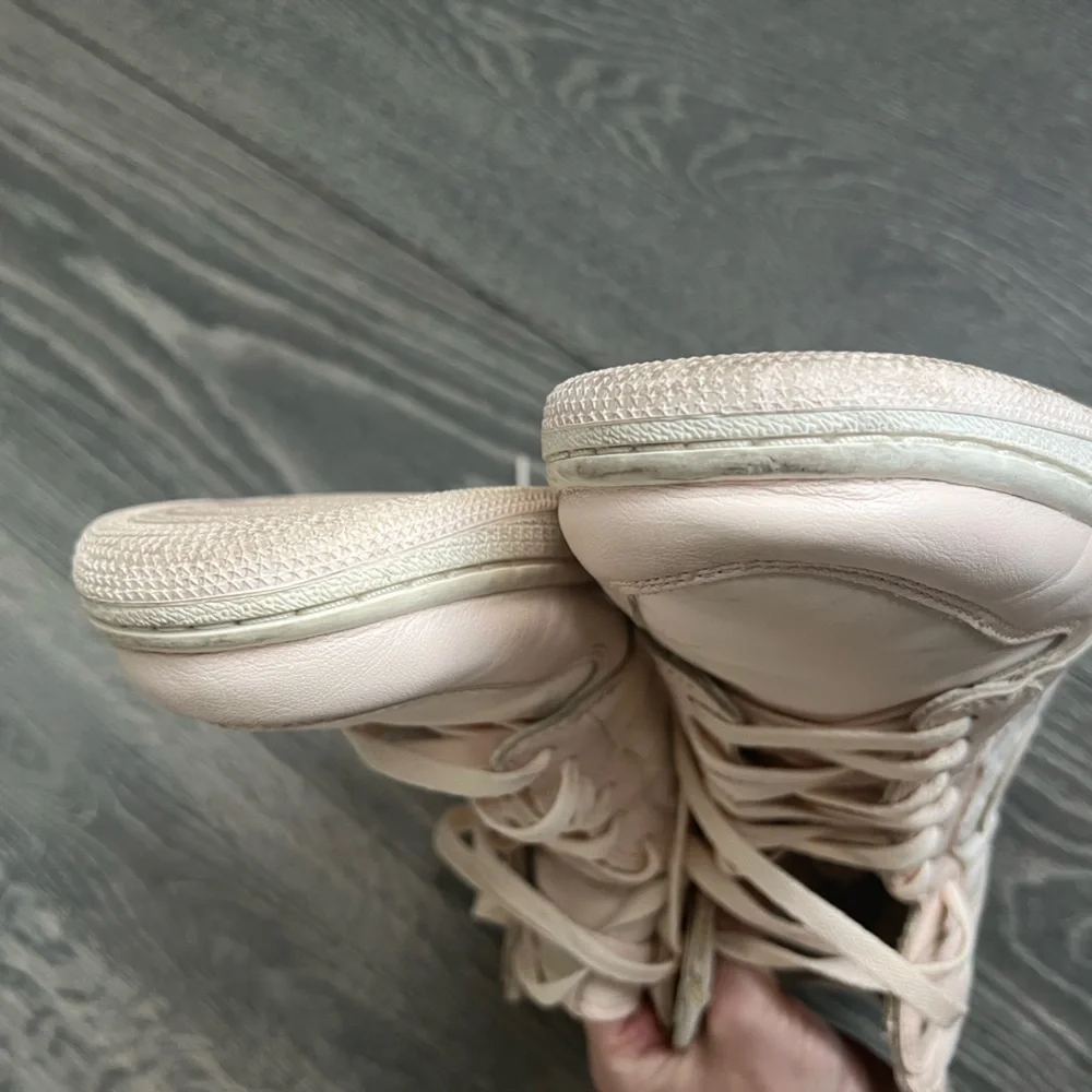 Jordan 1 Retro High Guava Ice Size 10.5